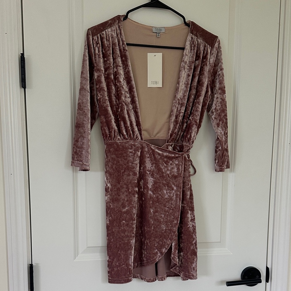 Tobi Crushed Velvet Wrap Dress in Mauve